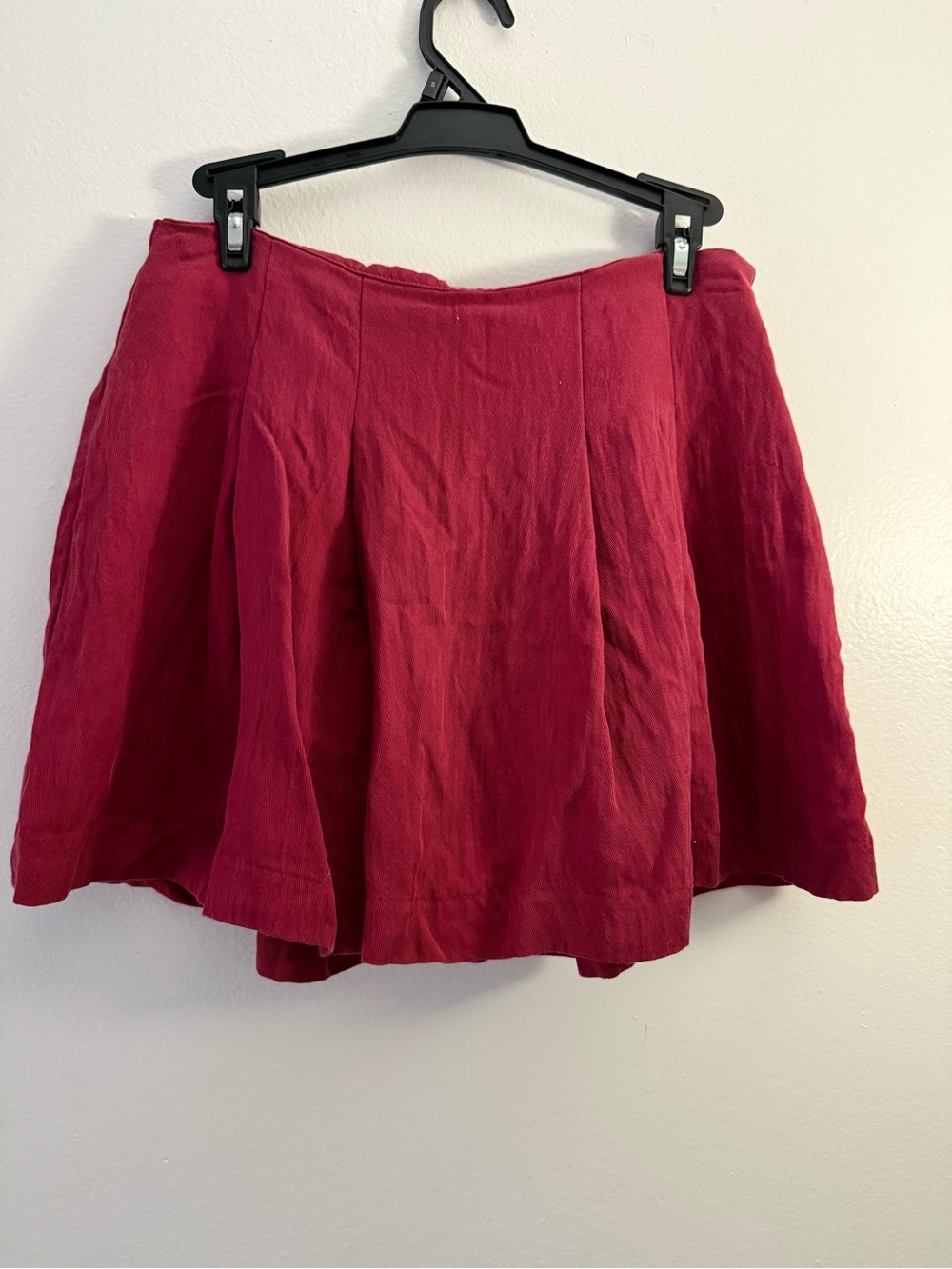 Cute mini burgandy skort